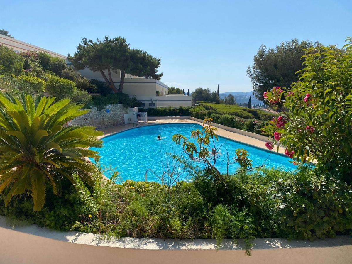 Superbe T2 44M2 - Grande Terrasse Vue Mer Panoramique Exceptionnelle Piscine - Parking Bandol Exterior photo