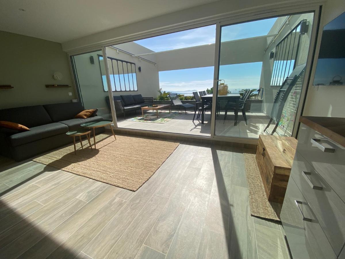 Superbe T2 44M2 - Grande Terrasse Vue Mer Panoramique Exceptionnelle Piscine - Parking Bandol Exterior photo
