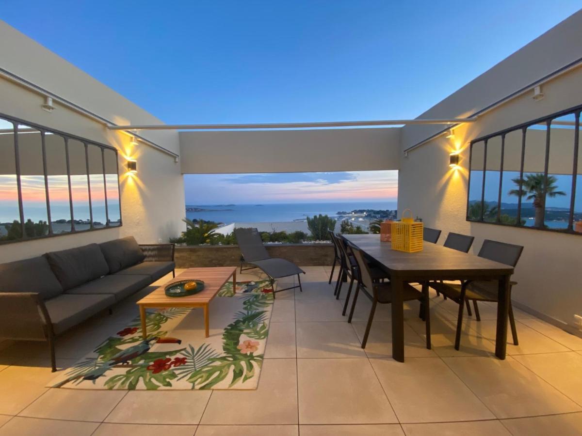 Superbe T2 44M2 - Grande Terrasse Vue Mer Panoramique Exceptionnelle Piscine - Parking Bandol Exterior photo